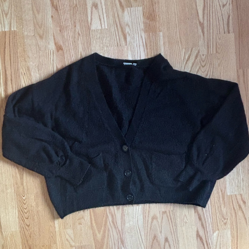 ICHI Relaxed Black V-Neck Button Cardigan Sweater - Picture 2 of 5